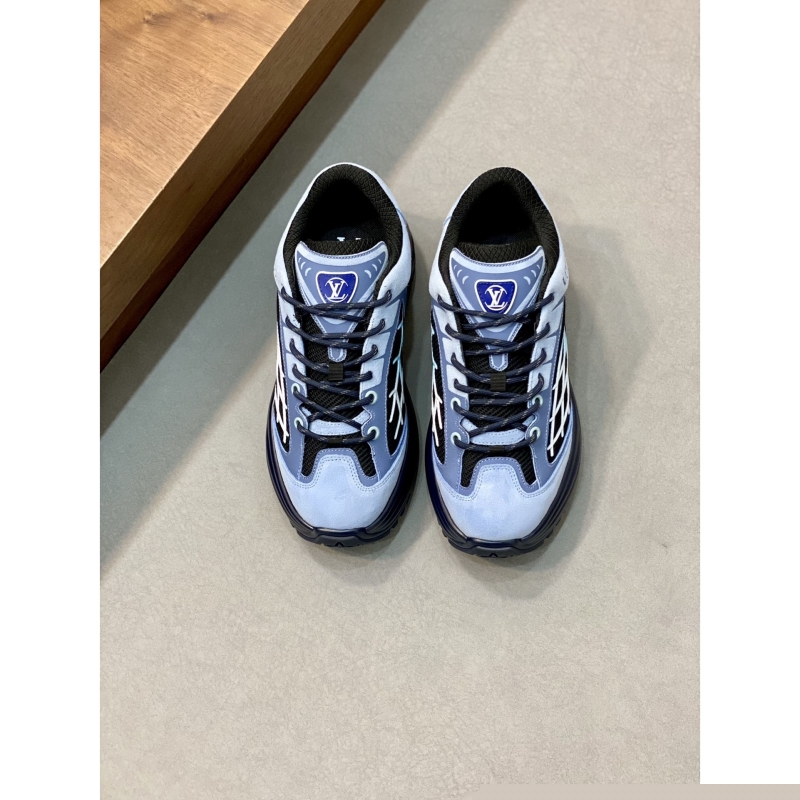 l**is V*t*n sneakers